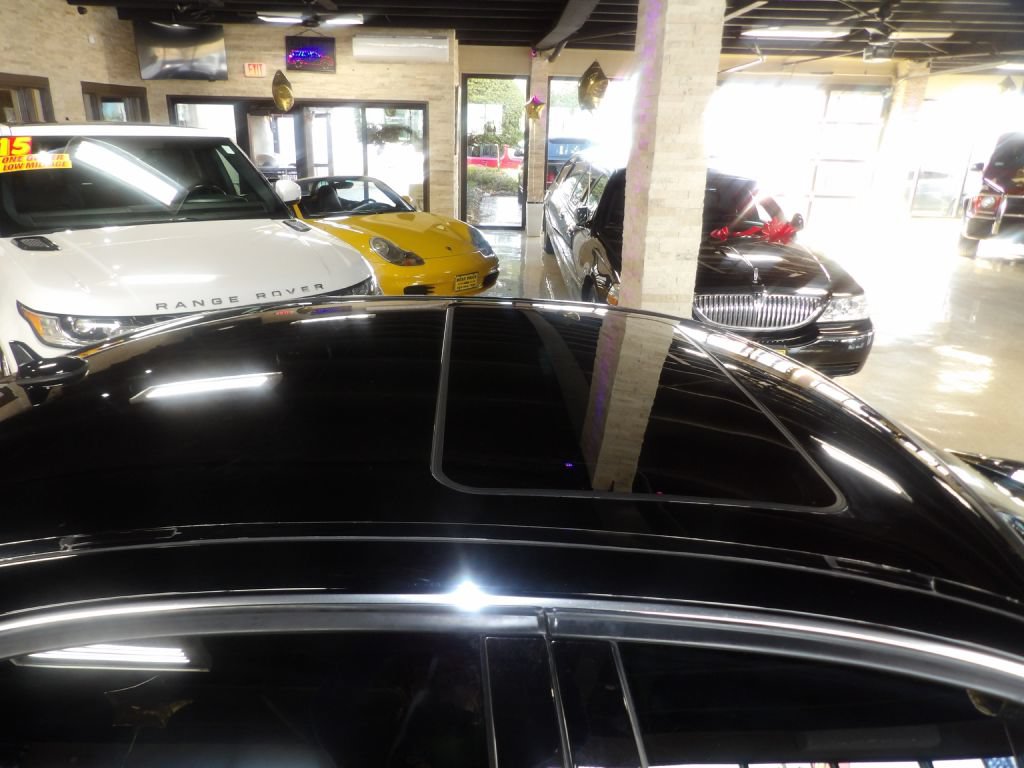 Used 2012 Mercedes-Benz C 250 Sedan image 14