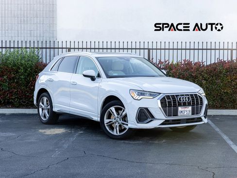 Used 2020 Audi Q3 2.0T Premium Plus w/ Premium Plus Package image 1