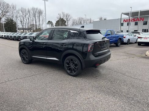 New 2025 Nissan Kicks SR AWD/4WD image 2