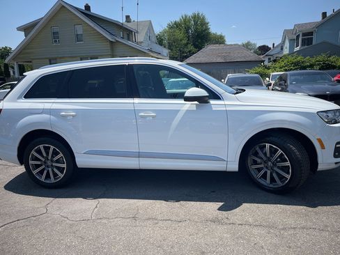 Used 2017 Audi Q7 2.0T Premium Plus AWD/4WD image 4
