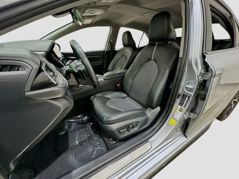 Used 2024 Toyota Camry SE FWD image 20