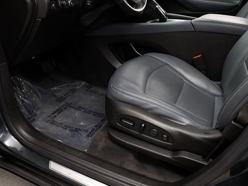 Used 2020 Buick Enclave Premium w/ Sun and Sites Package image 25