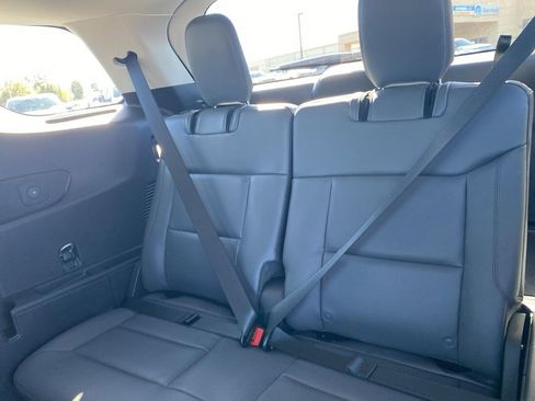 New 2025 Ford Explorer Active w/ Active Comfort Package image 36