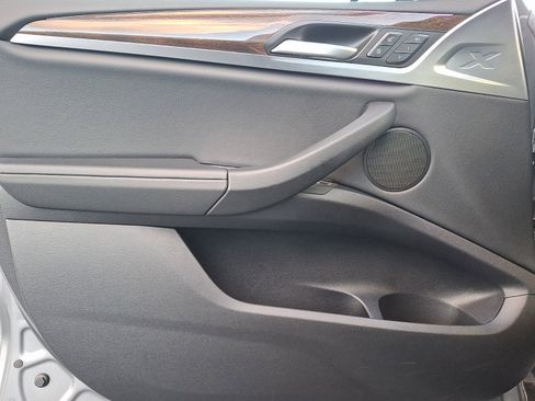 Used 2023 BMW X3 xDrive30i image 11