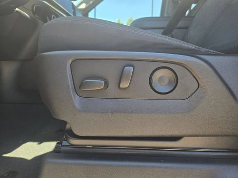 Used 2024 Chevrolet Silverado 1500 LT RWD image 12