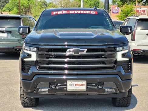 Used 2025 Chevrolet Silverado 1500 High Country w/ Midnight Edition image 2