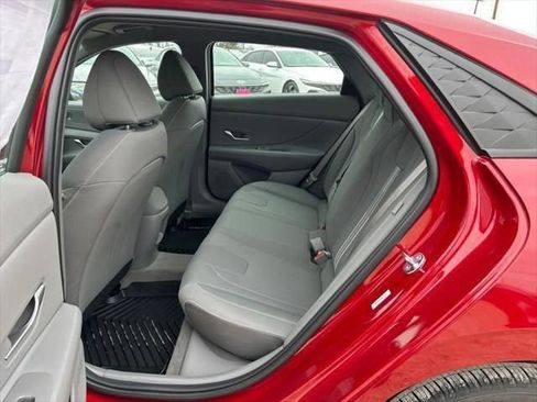 Used 2025 Hyundai Elantra Sport image 24