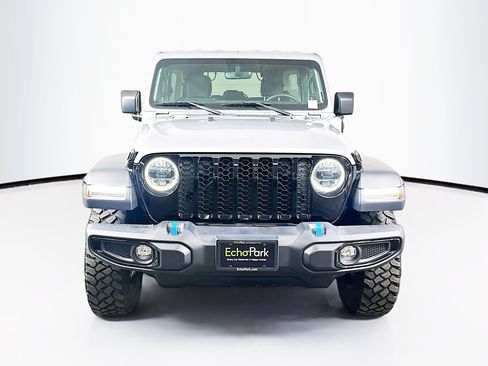 Used 2023 Jeep Wrangler Unlimited w/ 8.4" Radio Group AWD/4WD image 2