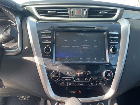 Used 2017 Nissan Murano S image 25
