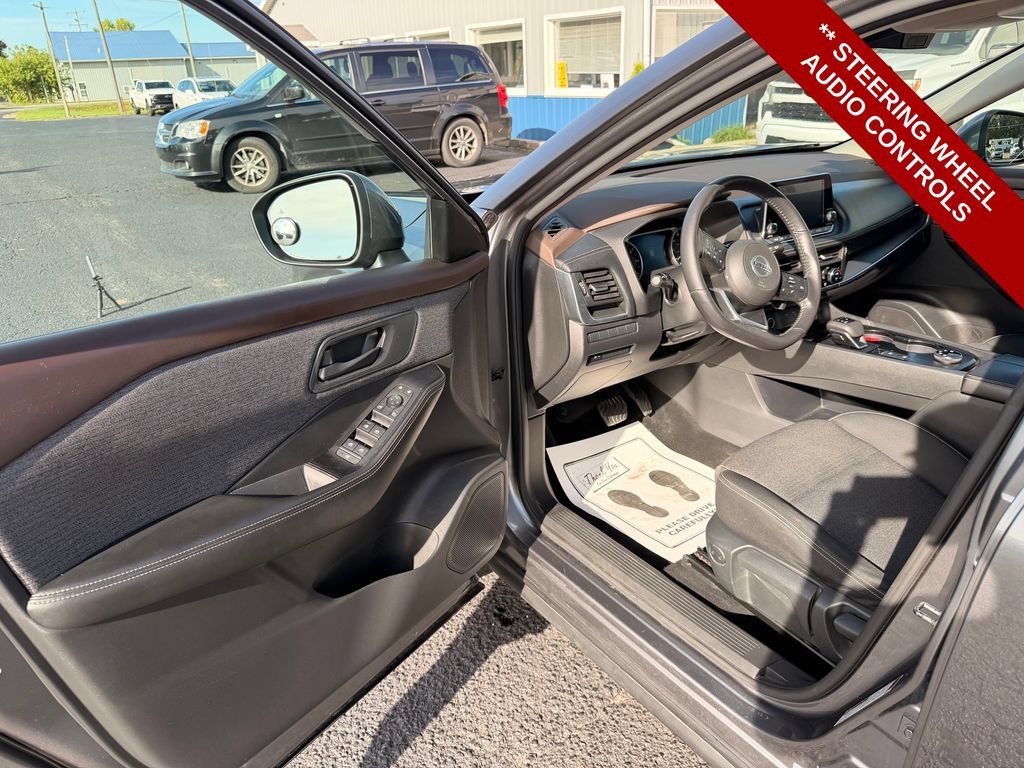 Used 2021 Nissan Rogue S AWD/4WD image 11
