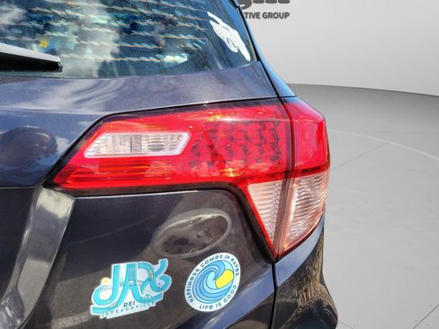 Used 2018 Honda HR-V LX image 19