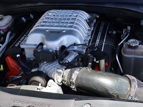 Used 2016 Dodge Charger SRT Hellcat RWD image 58