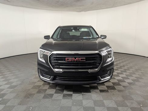 Certified 2024 GMC Terrain SLE image 2