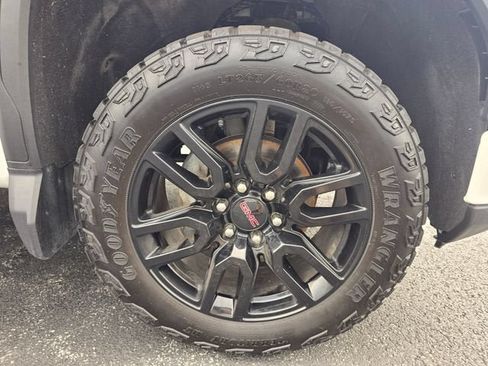 Used 2024 GMC Sierra 1500 Pro w/ Graphite Edition AWD/4WD image 11