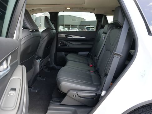 Used 2026 INFINITI QX60 Luxe w/ Cargo Package FWD image 19