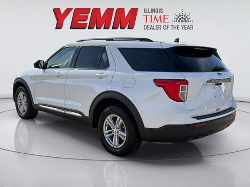 Used 2021 Ford Explorer XLT AWD/4WD image 6