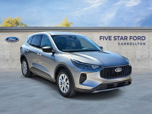 Certified 2024 Ford Escape Active image 1