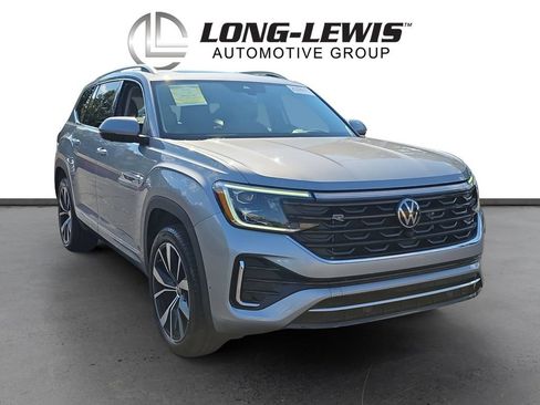 Certified 2024 Volkswagen Atlas SEL Premium R-Line AWD/4WD image 10