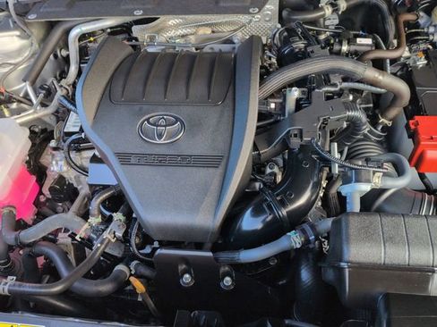 Used 2025 Toyota Grand Highlander AWD image 31