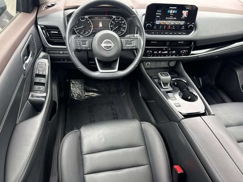 Certified 2023 Nissan Rogue SL w/ SL Premium Package FWD image 9