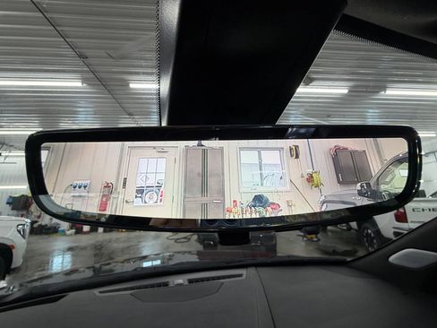 Used 2024 Cadillac XT6 Sport w/ Technology Package image 21