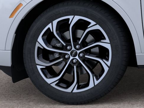 New 2026 Lincoln Nautilus Reserve AWD/4WD image 19