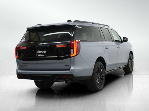 Used 2025 Ford Expedition Max Platinum w/ Stealth Appearance Package AWD/4WD image 5