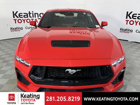 Used 2024 Ford Mustang GT Premium image 9