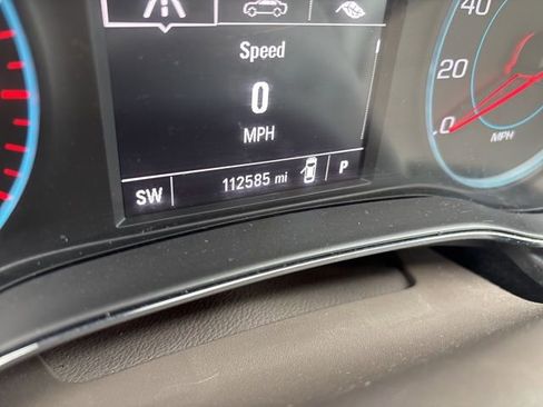 Used 2017 Chevrolet Cruze LT image 14