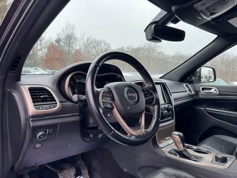 Used 2017 Jeep Grand Cherokee Limited w/ Trailer Tow Group IV image 14