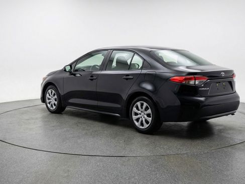 Used 2025 Toyota Corolla LE image 6