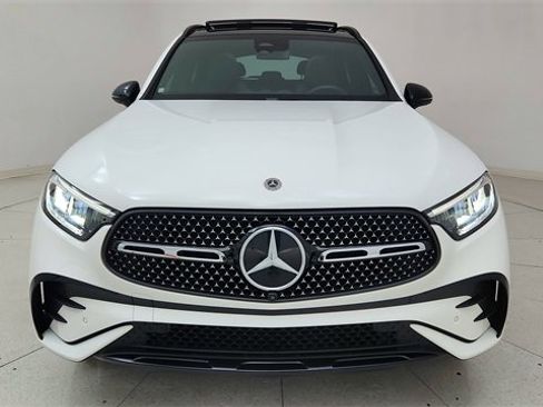 Used 2024 Mercedes-Benz GLC 300 4MATIC w/ AMG Line image 13