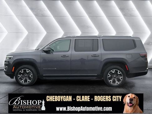 Used 2024 Jeep Wagoneer L Series III w/ Flexible Seating Group image 15