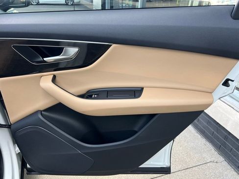 Used 2023 Audi Q7 3.0T Premium image 31