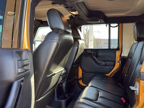 Used 2014 Jeep Wrangler Altitude image 15