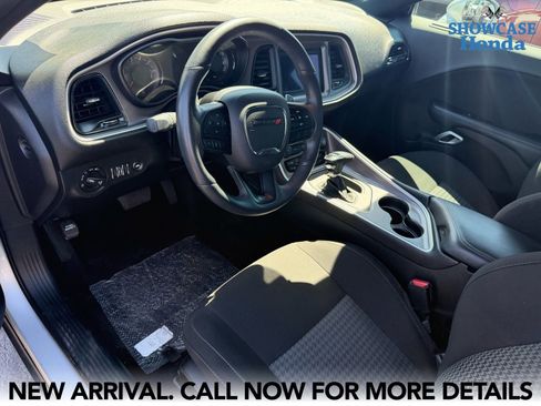 Used 2022 Dodge Challenger GT w/ Driver Convenience Group image 7