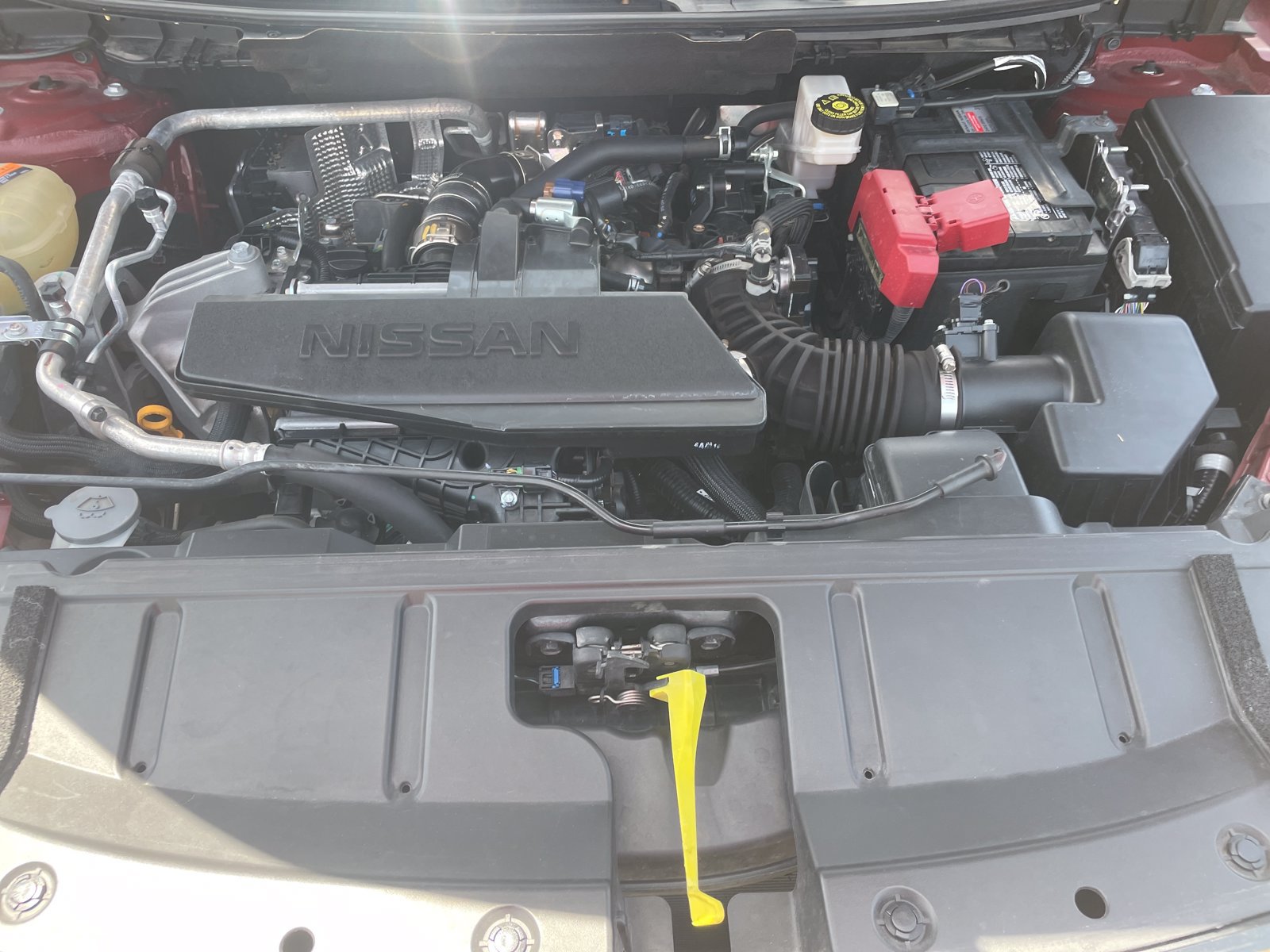 Used 2025 Nissan Rogue S AWD/4WD image 25