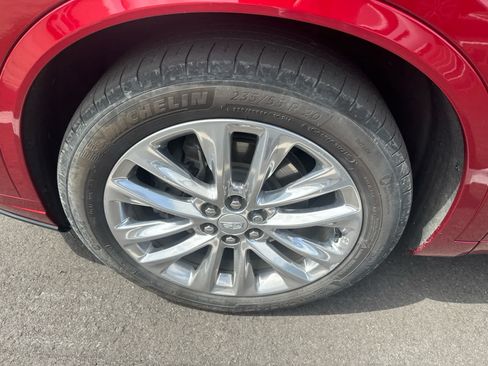 Used 2024 Cadillac XT6 Premium Luxury w/ Technology Package FWD image 6