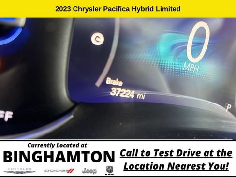 Used 2023 Chrysler Pacifica Limited FWD image 15