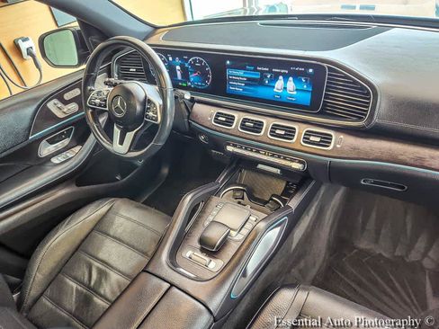Used 2021 Mercedes-Benz GLS 580 4MATIC image 28