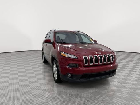 Used 2016 Jeep Cherokee Latitude w/ Safety/Convenience Group image 3