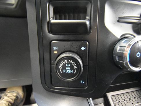 Used 2025 Ford F150 XLT w/ Equipment Group 302A MID AWD/4WD image 31