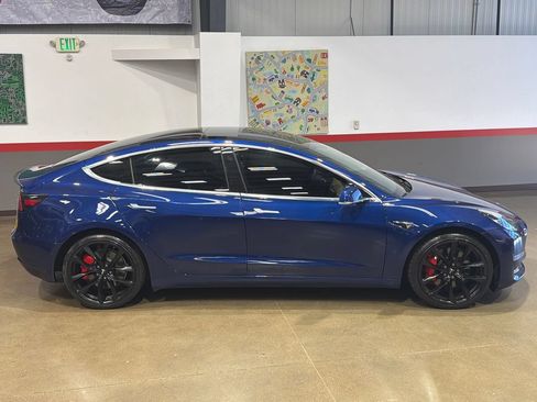 Used 2019 Tesla Model 3 Long Range AWD/4WD image 3