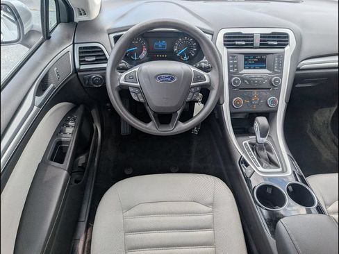 Used 2014 Ford Fusion S FWD image 11