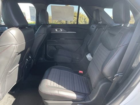 New 2025 Ford Explorer ST-Line w/ Premium Package image 21