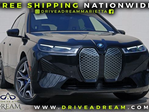 Used 2022 BMW iX xDrive50 w/ Sport Package AWD/4WD image 2