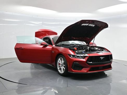 Used 2024 Ford Mustang GT Premium RWD image 37