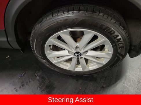 Used 2019 Nissan Rogue Sport SV w/ Technology Package AWD/4WD image 11