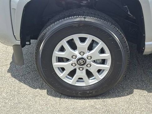 Used 2025 Toyota Tacoma SR5 RWD image 8