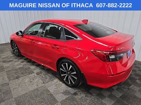 Used 2024 Honda Civic EX image 9